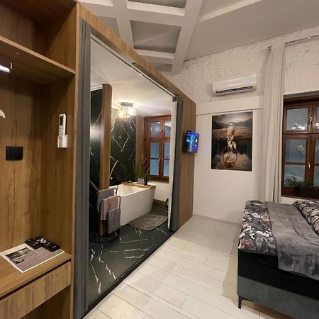 Lux Dabich 2 Lägenhet Novi Sad Exteriör bild